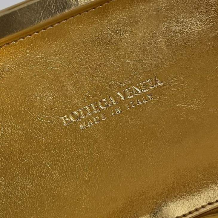 Picture of Bottega Veneta Wallets _SKUfw186453353fw